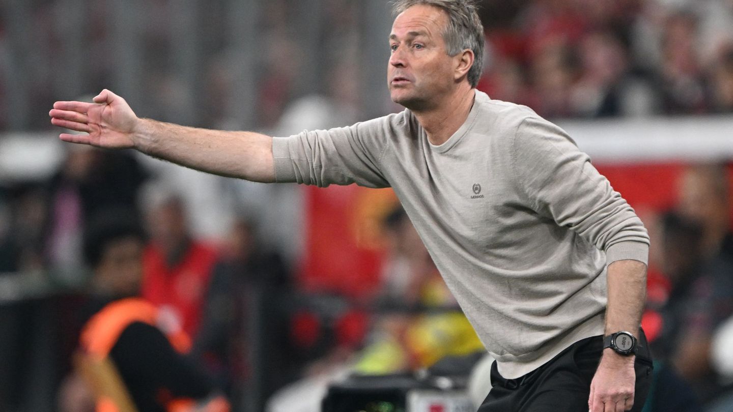 Trainer Kasper Hjulmand will mit Bayer Leverkusen in die Champions League. (Archivbild) Foto: Federico Gambarini/dpa