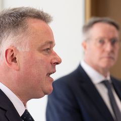 CDU und SPD haben sich auf eine Koalition geeinigt. Foto: Boris Roessler/dpa