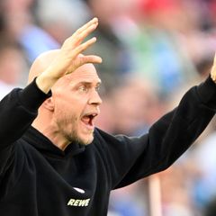Der 1. FC Köln um Trainer René Wagner kann mit einem Sieg die Konkurrenz unter Druck setzen. (Archivbild) Foto: Federico Gambari