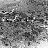 F-84F Thunderstreak im Formationsflug