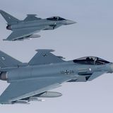 Zwei Eurofighter der Luftwaffe im Formationsflug