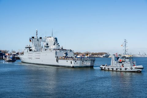 Die Fregatte "Sachsen-Anhalt" ist auf dem Weg zu einer Übung in Norwegen. (Archivbild) Foto: Hauke-Christian Dittrich/dpa