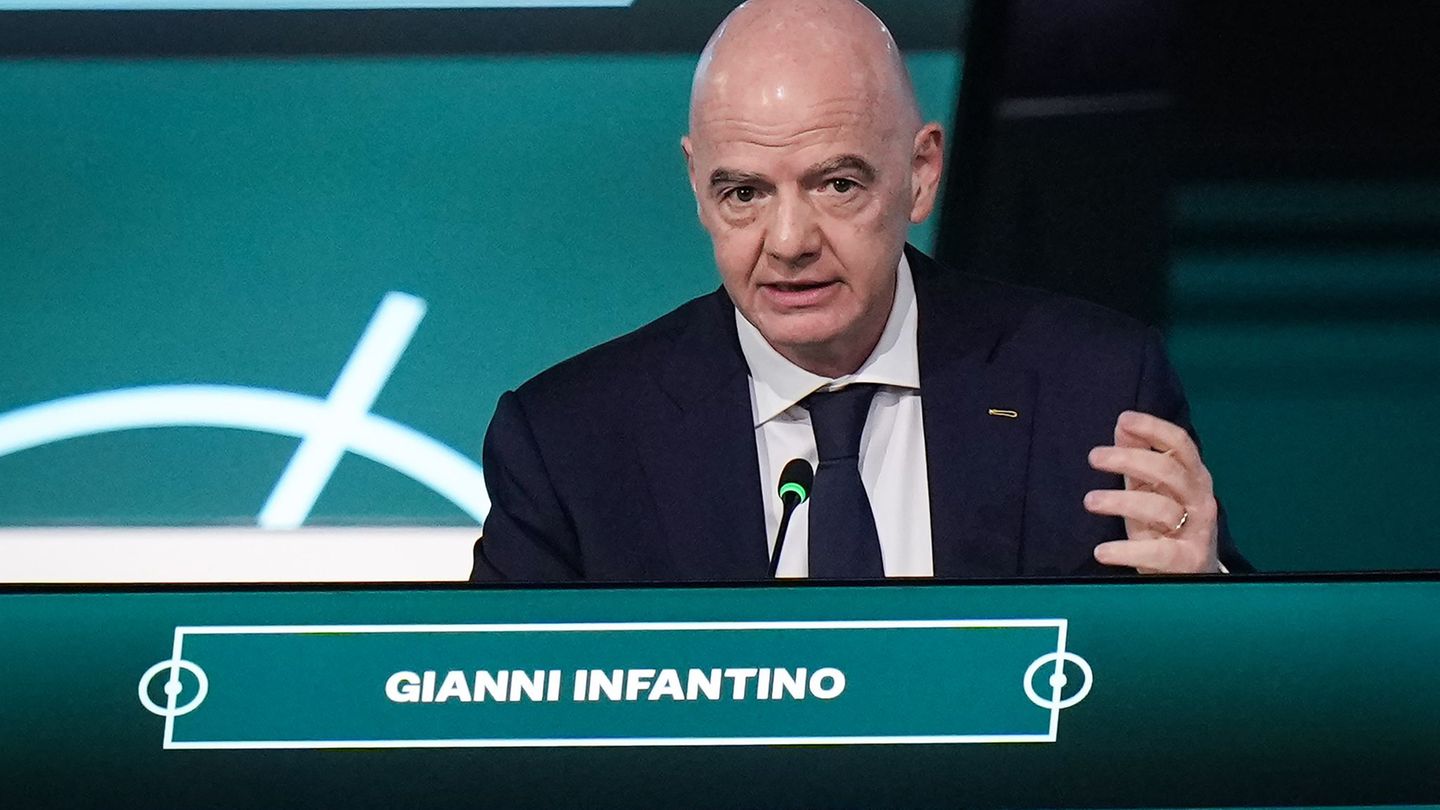 Fußball: Infantino versichert: Iran wird an WM in den USA teilnehmen