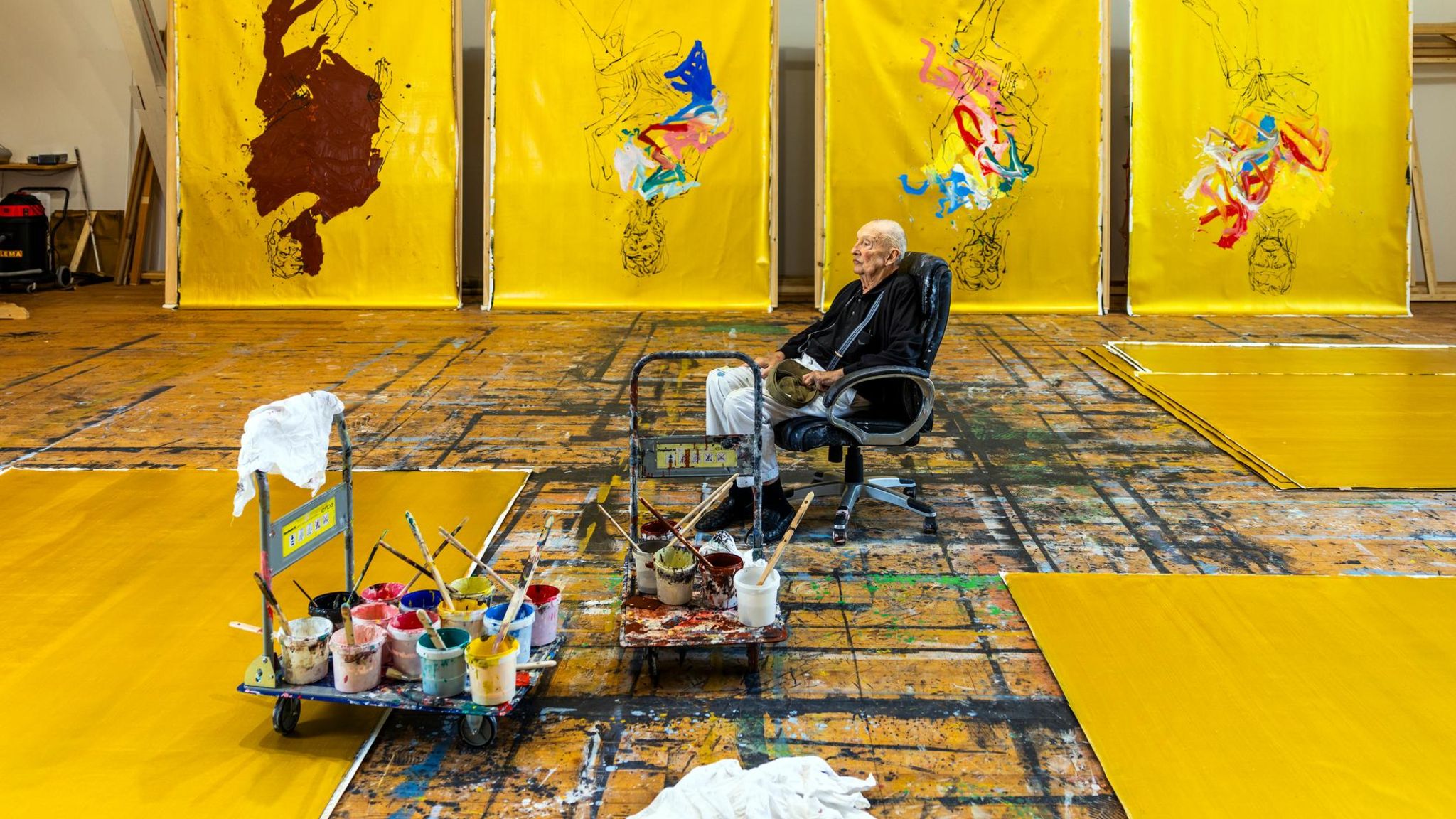 Georg Baselitz in seinem Atelier