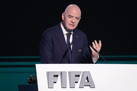 Gianni Infantino kündigt seine erneute Kandidatur als FIFA-Präsident an. Foto: Darryl Dyck/The Canadian Press/AP/dpa
