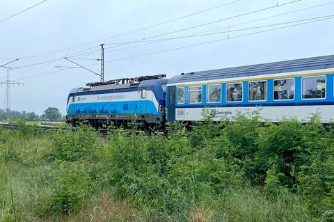 Den Zug für die neue Direktverbindung stellt die Tschechische Bahn ČD. (Archivbild) Foto: Andreas Richter/dpa