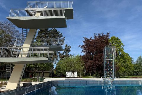 Am 13. Mai soll das Freibad im Heinrich-Fischer-Bad nach gründlicher Modernisierung wiedereröffnet werden. Foto: Michael Bauer/d