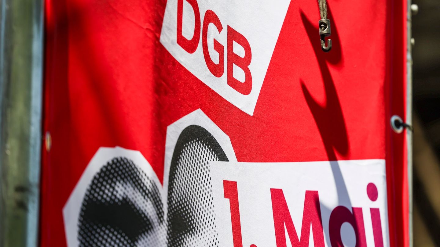 1. Mai: Gewerkschaften protestieren gegen Stellenabbau und Kürzungen