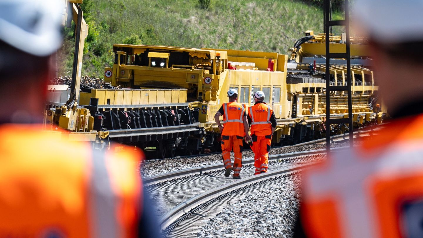 Zugverkehr: Harte Zeiten für Bahnfahrer in Bayern