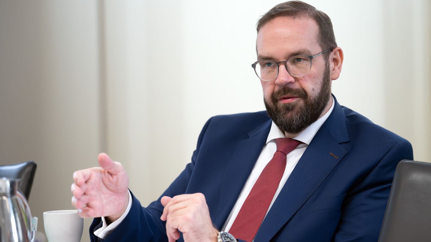 Unterricht: Brandenburg testet Fernunterricht wegen Lehrermangels