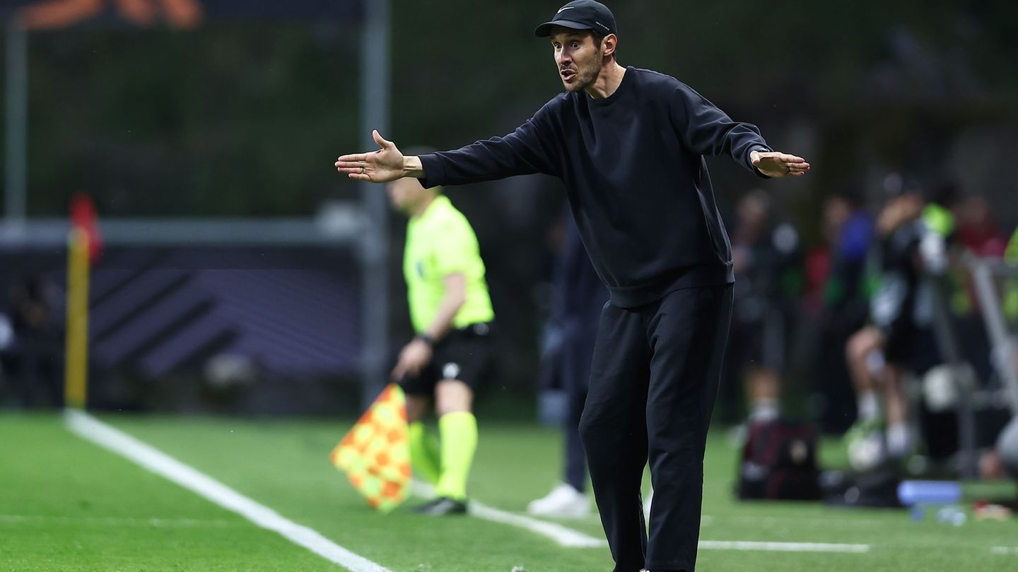 Europa League: "So unnötig": Freiburger Frust nach Last-Minute-Niederlage