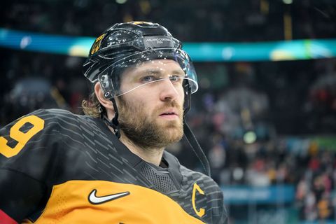 Die NHL-Saison ist für Leon Draisaitl schon vorbei. (Archivbild) Foto: Peter Kneffel/dpa