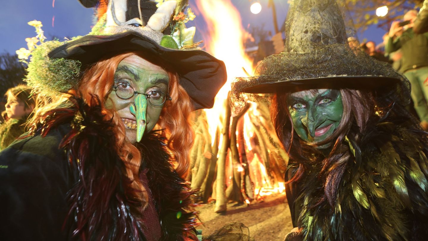 Brauchtum: Hexen und Teufel tanzen ums Feuer: Walpurgis im Harz