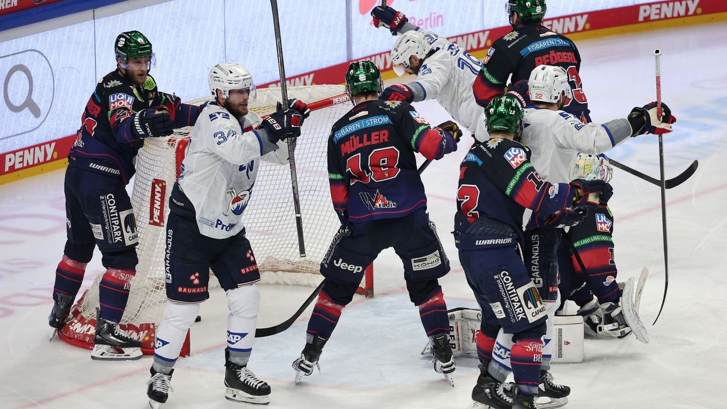 Titelentscheidung vertagt: Der Mannheimer Luke Esposito trifft in der Verlängerung und besiegelt die Niederlage der Eisbären Ber