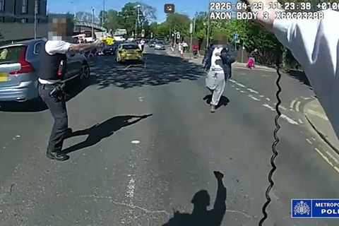 Aufnahme der Londoner Polizei bei ihrem Einsatz gegen den mutmaßlichen Täter
