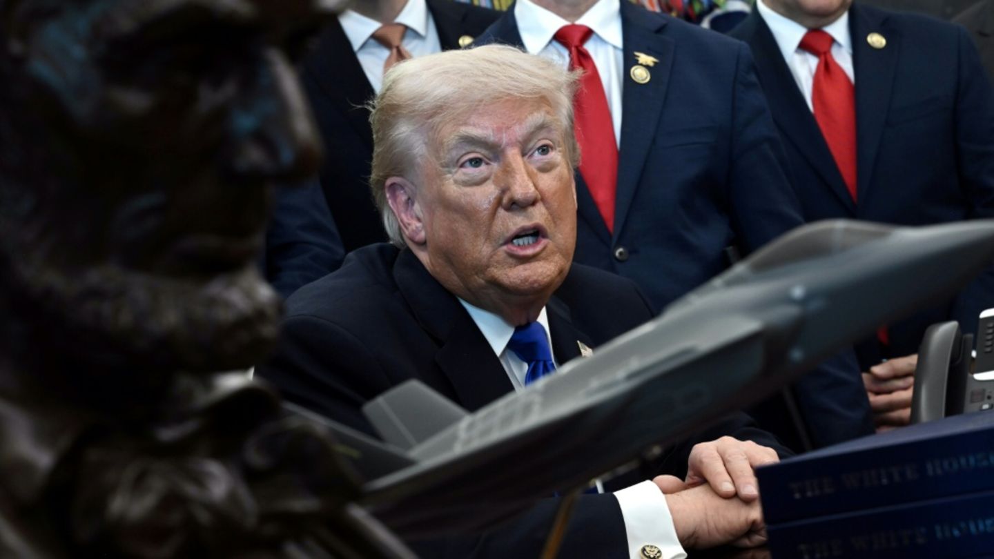 Trump im Oval Office