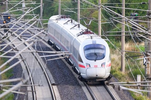 Ein ICE der Deutschen Bahn