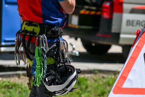 Die Begleiter des Mannes und die Tour-Guides konnten die Höhle nach einem aufwendigen Rettungseinsatz verlassen. Foto: Marius Bu
