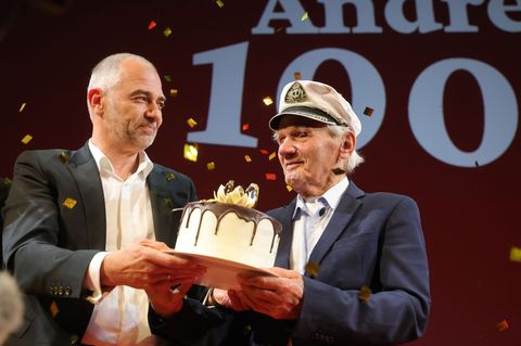 Feier zum 100. Geburtstag des Buchenwald-Überlebenden Andrei Iwanowitsch Moiseenko mit vielen Üerraschungen. Foto: Bodo Schackow