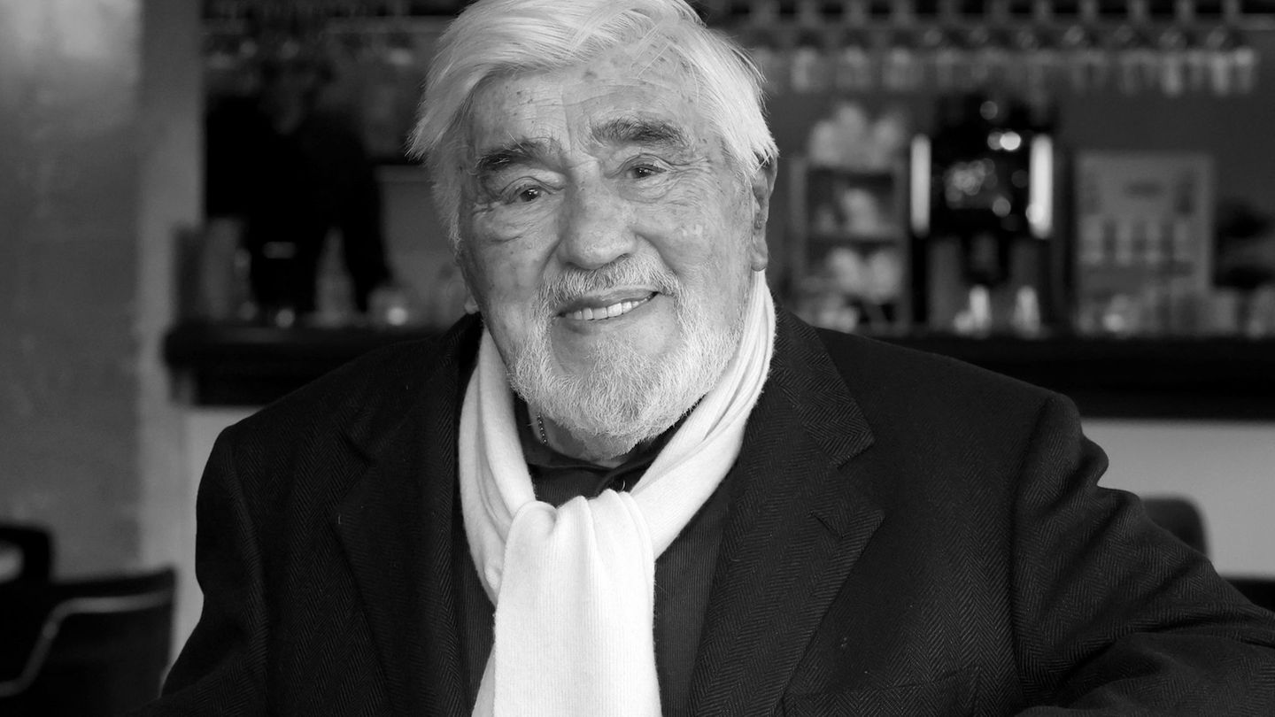 Mario Adorf ist am 8. April im Alter von 95 Jahren gestorben. (Archivbild) Foto: Karl-Josef Hildenbrand/dpa