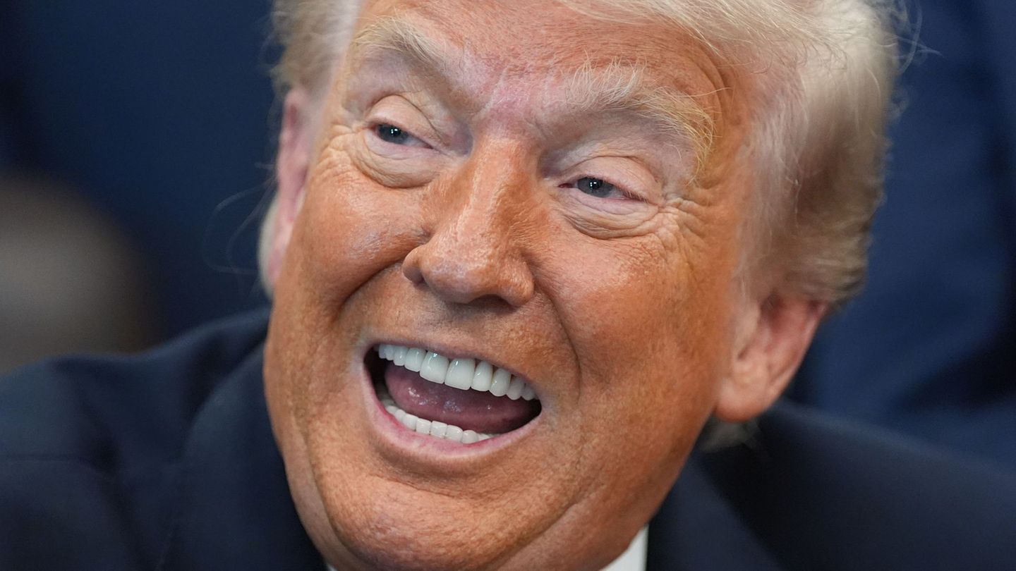 Welthandel: Trump: Zölle auf Autos und Lkw aus EU steigen auf 25 Prozent