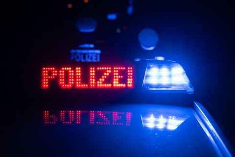 In Bad Ems war die Polizei mit zahlreichen Kräften im Einsatz. (Symbolbild) Foto: Marijan Murat/dpa