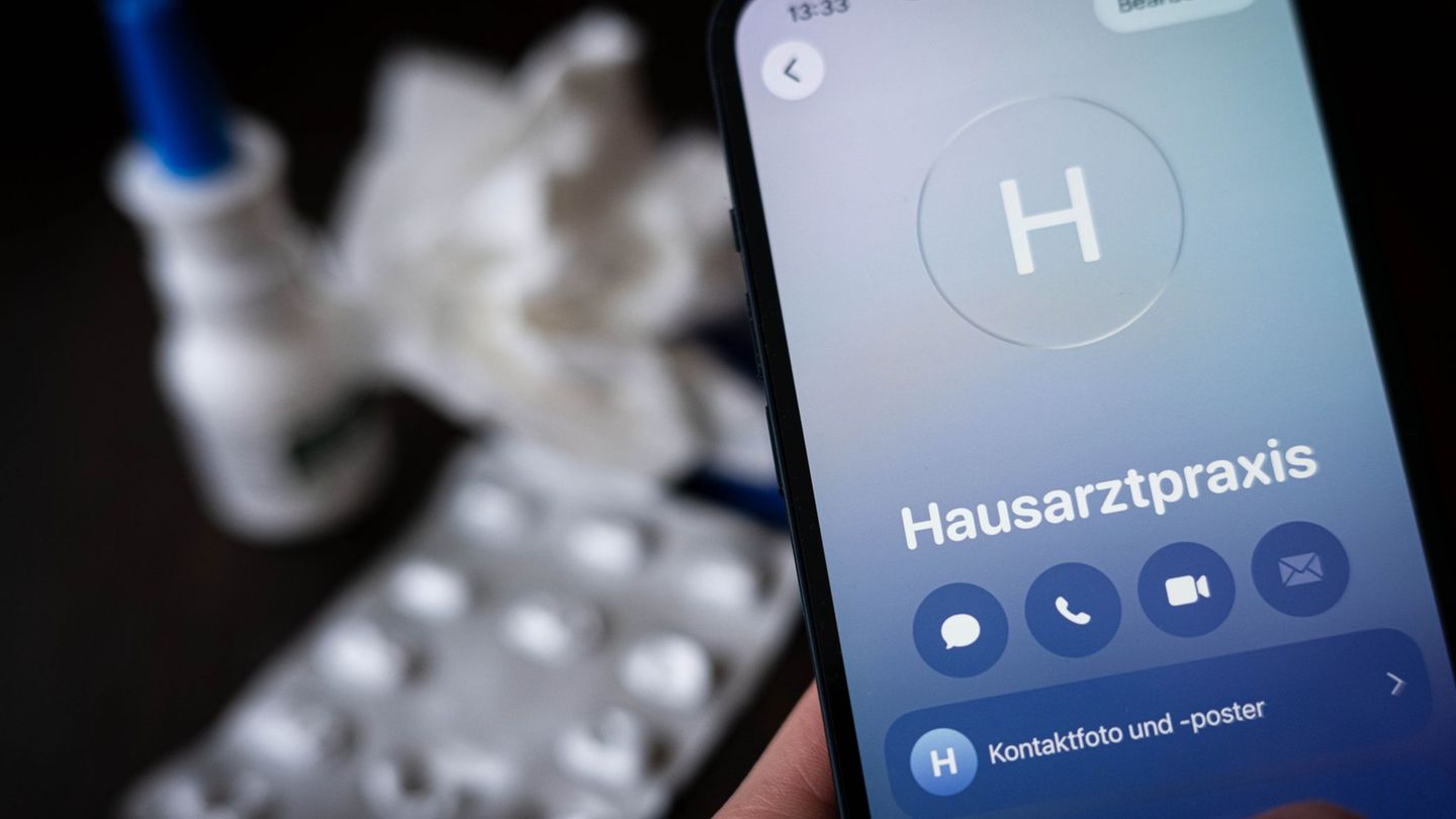 "Hausarztzentrierte Versorgung": Gesetzliche Krankenkassen müssen diese Option anbieten. (Archivbild) Foto: Sina Schuldt/dpa