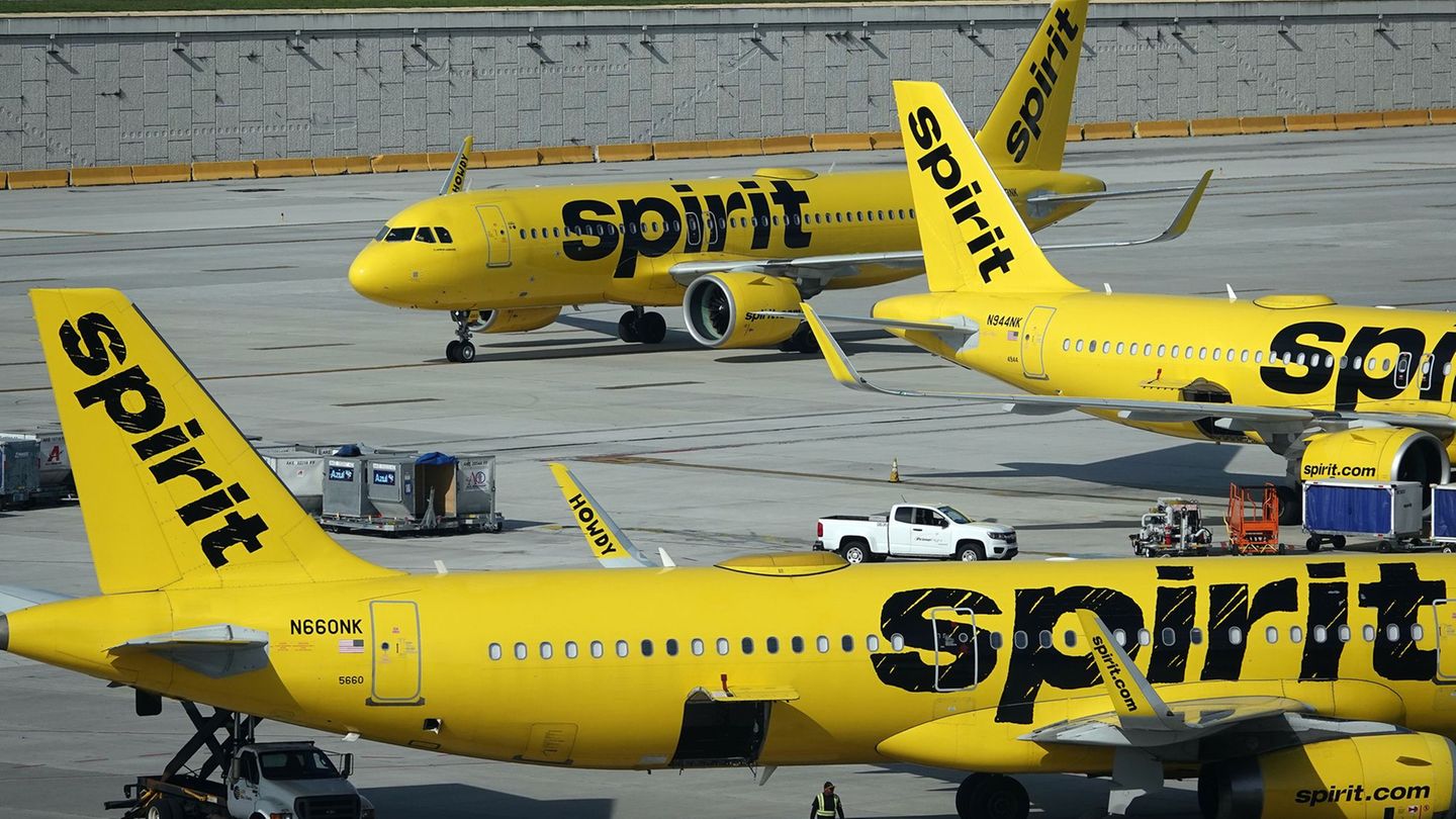 Luftverkehr: US-Billigflieger Spirit stellt Betrieb ein
