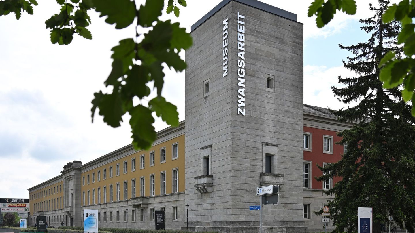 Zu hören sind die Geschichten ab dem 8. Mai unter anderem über eine Website des Museums Zwangsarbeit im Nationalsozialismus. (Ar