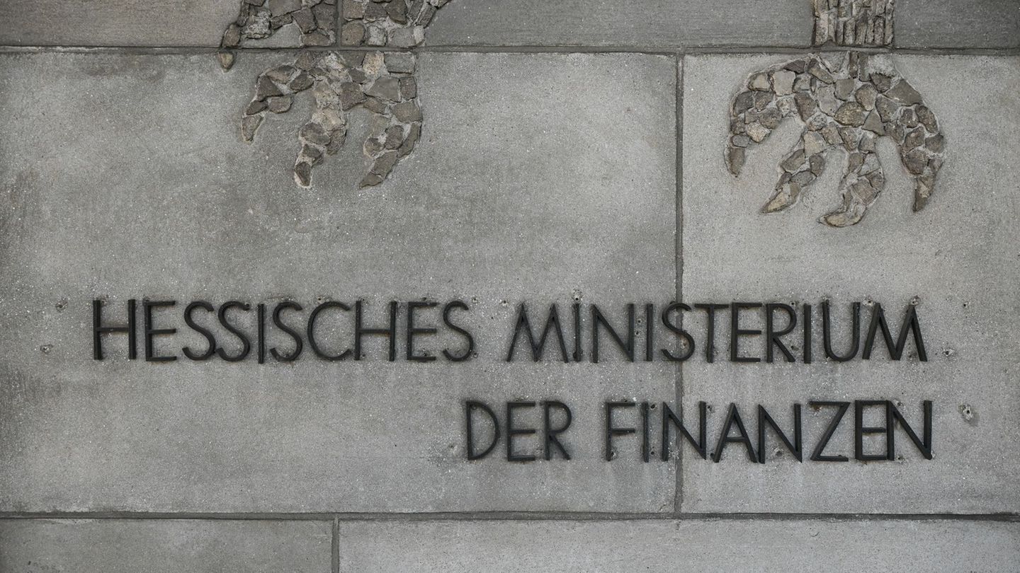Das Finanzministerium legt Zahlen zu leerstehenden Immobilien vor. (Symbolbild) Foto: Arne Dedert/dpa