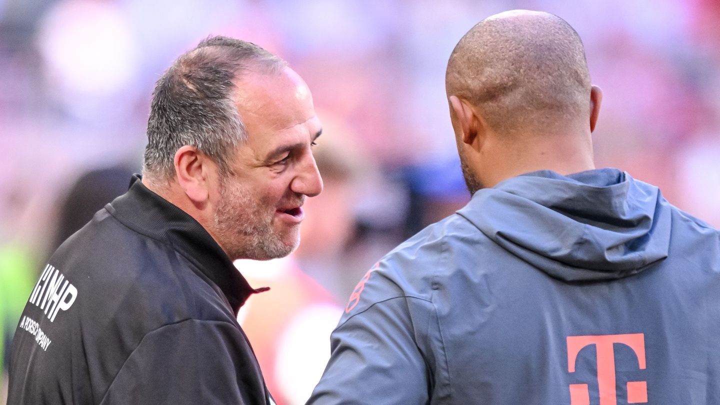 Schätzen sich: Heidenheims Frank Schmidt und Vincent Kompany von den Bayern. Foto: Harry Langer/dpa