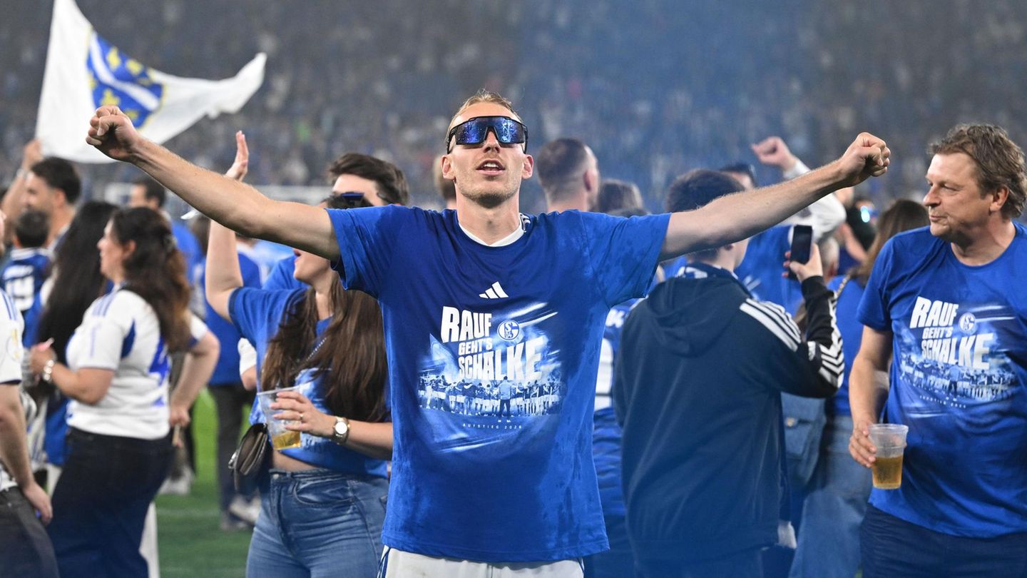 2. Bundesliga: Der S04 ist wieder da! Schalke feiert Wiederaufstieg in die Bundesliga