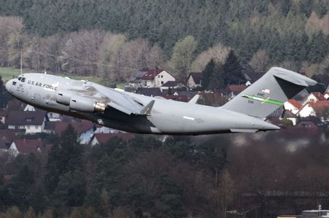 Sind Standorte in Rheinland-Pfalz vom angekündigten US-Truppenabzug betroffen? (Archivbild) Foto: Boris Roessler/dpa