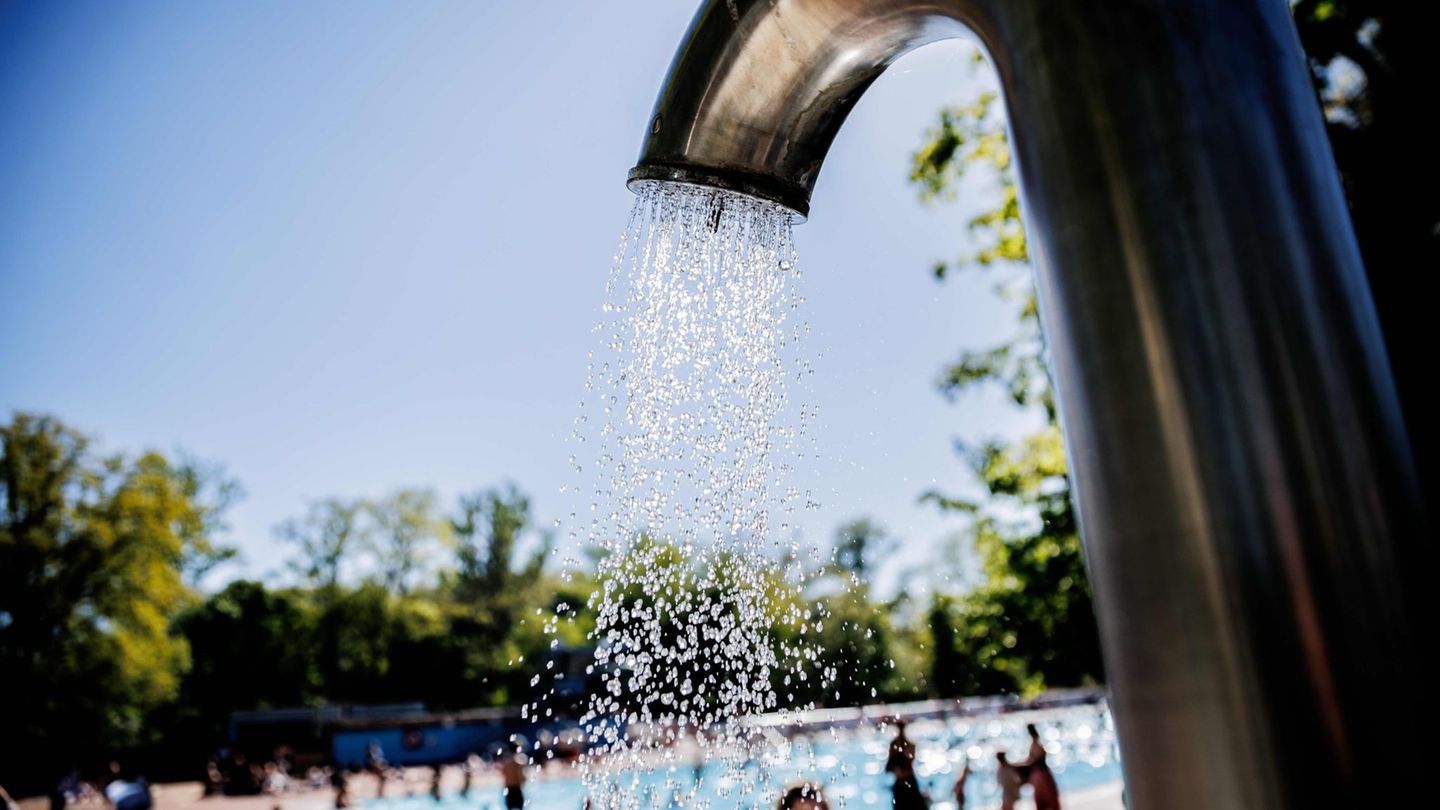 Am Sonntag erwartet der Wetterdienst bis zu 30 Grad in Berlin und Brandenburg. (Symbolbild) Foto: Carsten Koall/dpa