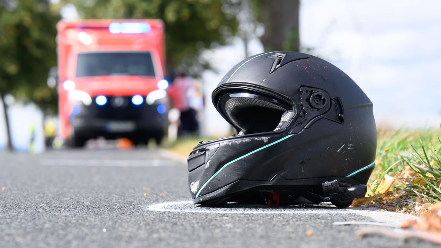 Die Motorradsaison hat begonnen - im Landkreis Mansfeld-Südharz kam es zu einem schweren Unfall. (Symbolbild) Foto: Julian Strat