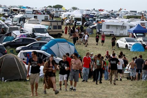 Teknival-Besucher nahe Bourges