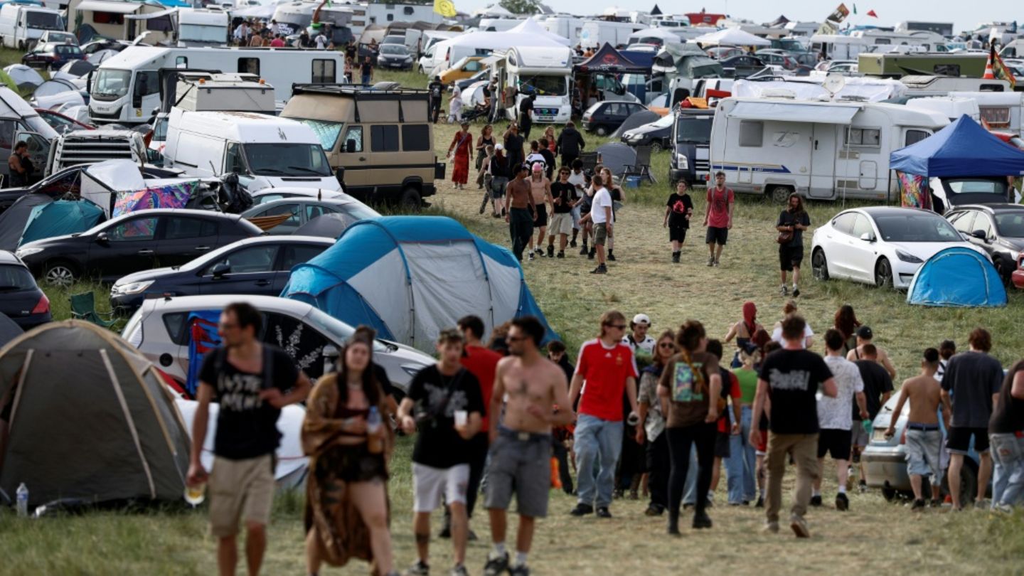 Illegale Riesenparty auf Militärgelände in Frankreich - Regierung plant härteres Vorgehen