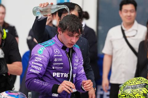 Kalte Dusche für Miami-Sieger Kimi Antonelli. Foto: Rebecca Blackwell/AP/dpa