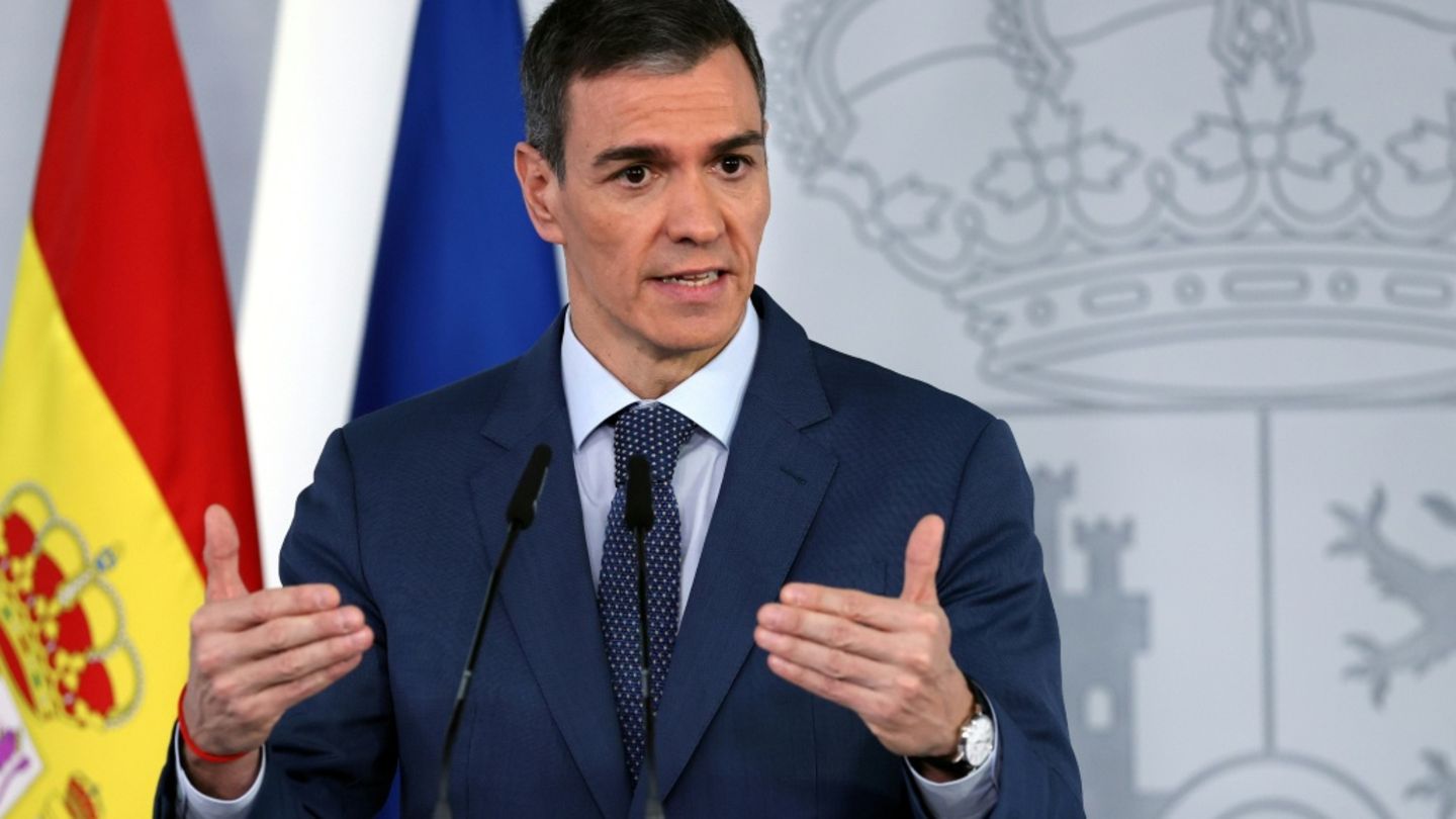Flugzeug von Spaniens Regierungschef Sánchez muss in Ankara notlanden