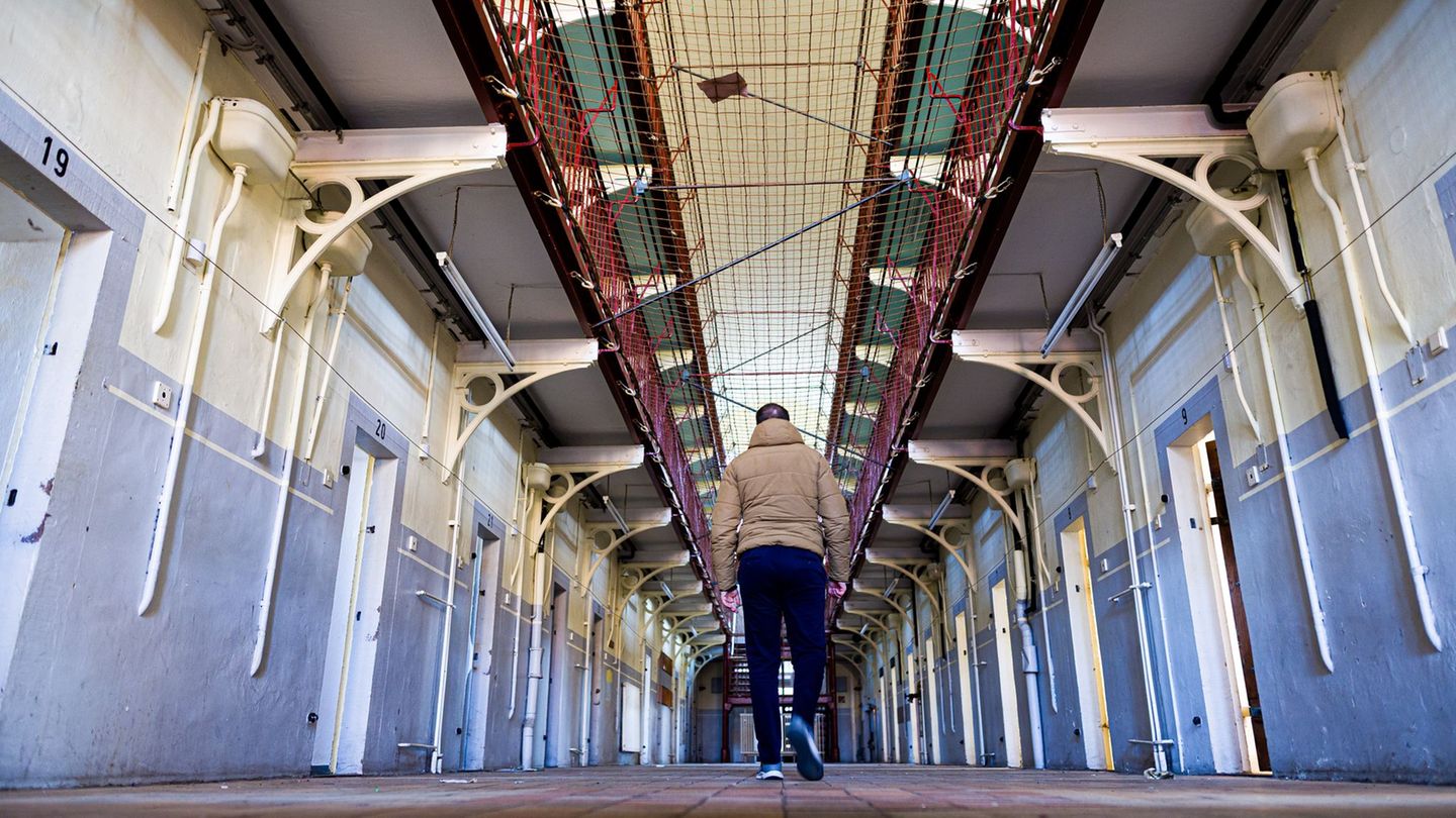 Wie geht es in der ehemaligen Justizvollzugsanstalt Braunschweig-Rennelberg weiter? (Archivbild) Foto: Moritz Frankenberg/dpa