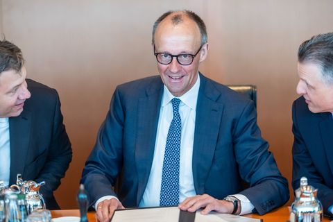 Bundeskanzler Friedrich Merz (CDU) und sein Kabinett haben im ersten Jahr einige Gesetze auf den Weg gebracht. (Archivfoto) Foto