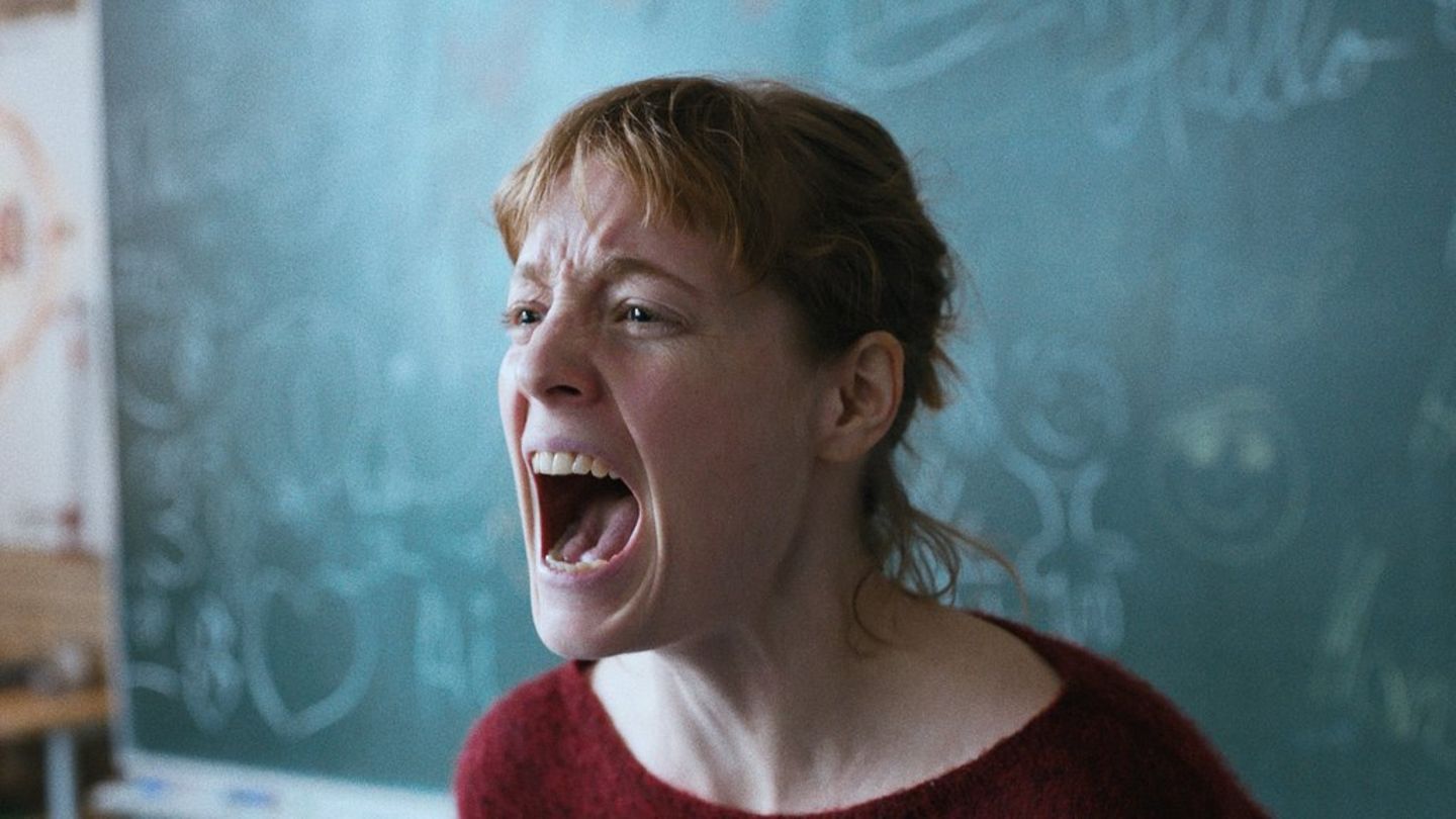 "Das Lehrerzimmer": Carla Nowak (Leonie Benesch), eine junge Lehrerin, kommt durch ihren Idealismus an einer Schule schnell an