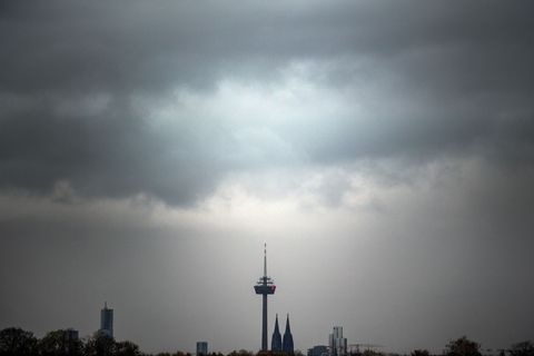 Die kommenden Tage werden trüb in NRW. (Archivbild) Foto: Federico Gambarini/dpa