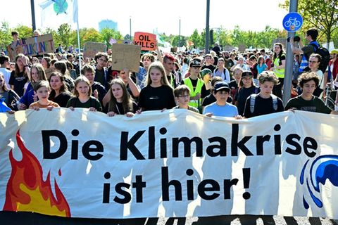 Demostration von Fridays for Future 2024 in Berlin