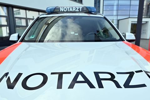 Für den Einsatz der Telenotärzte wurden unter anderem Rettungswagen mit Tablets zur Echtzeit-Übertragung wichtiger Daten zum Zus