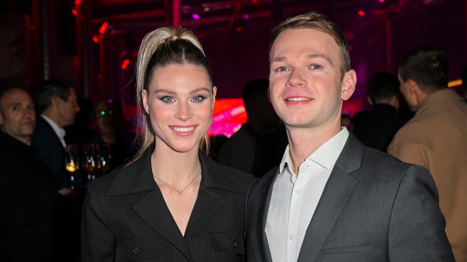 Selina Söder und ihr Lebensgefährte Raphael Netz bei einer Preisverleihung im Dezember 2025