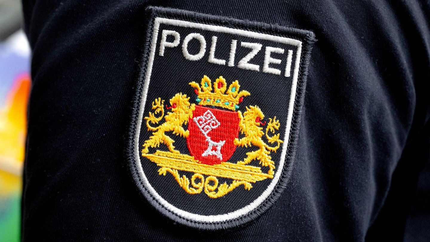 Die Fahndung nach der flüchtigen Frau verlief bislang ohne Erfolg. (Symbolbild) Foto: Sina Schuldt/dpa