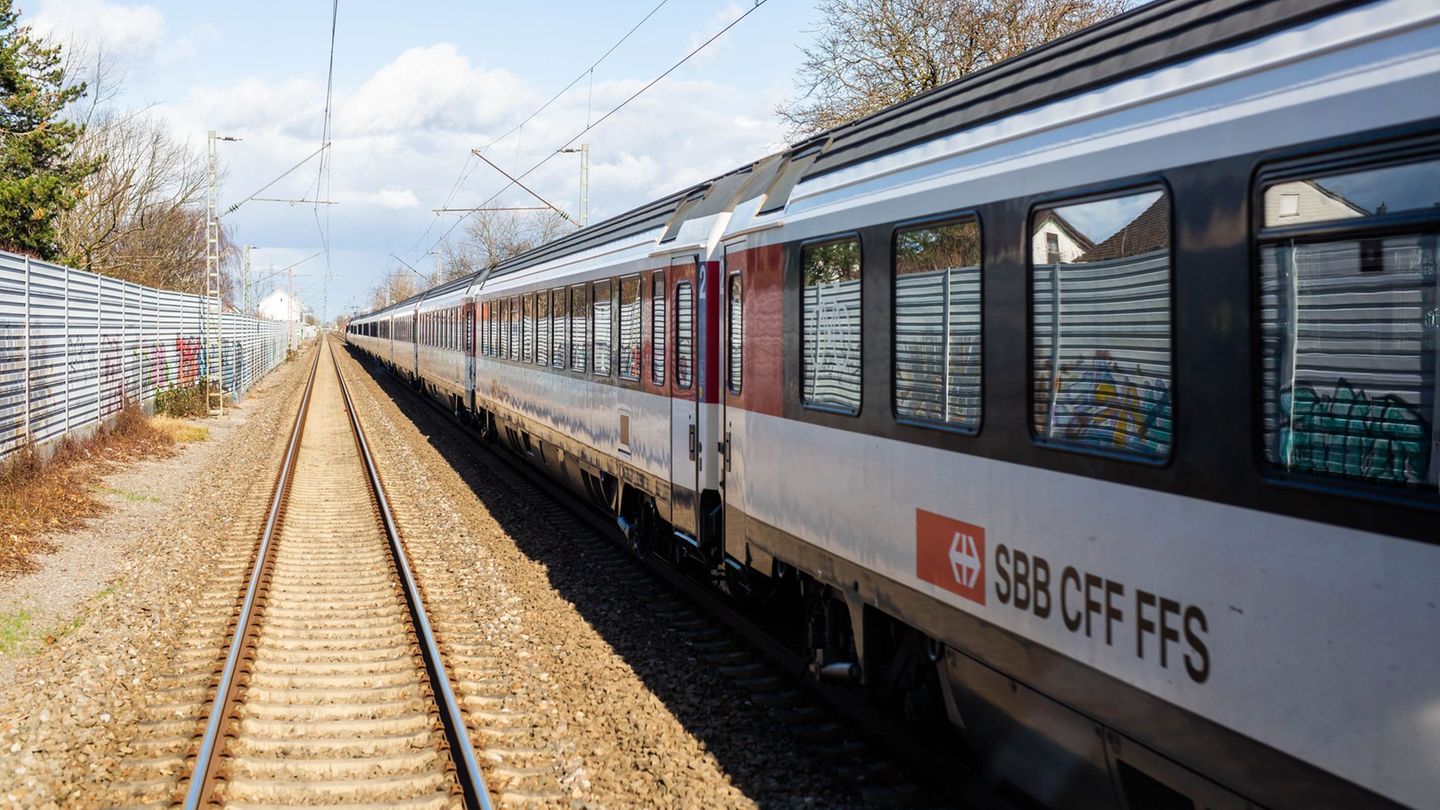 Zug der Schweizer Bundesbahn