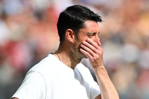 Trainer Albert Riera soll Eintracht Frankfurt auch in Dortmund betreuen. Foto: Florian Wiegand/dpa