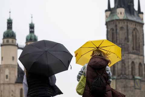 Auf Halle kommen stürmische Zeiten mit enormen Einschnitten zu. (Symbolbild) Foto: Hendrik Schmidt/dpa
